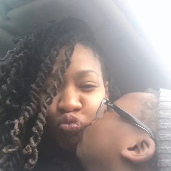 Meet your Posher, Kandyce - Picture 2 of 3